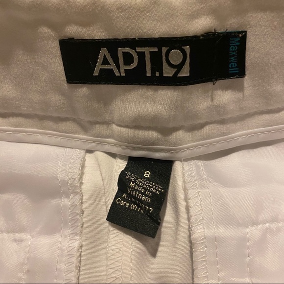 Apt 9 Cropped White Slacks (Capris) size 8 - Picture 7 of 8